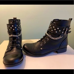 Black Combat boot